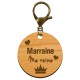 Porte-clé marraine personnalisé en bois avec inscription Marraine ma reine et un mousqueton de couleur bronze