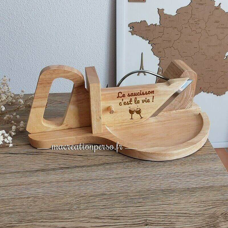 Trancheuse charcuterie manuelle à couper le saucisson personnalisable en bois avec plateau