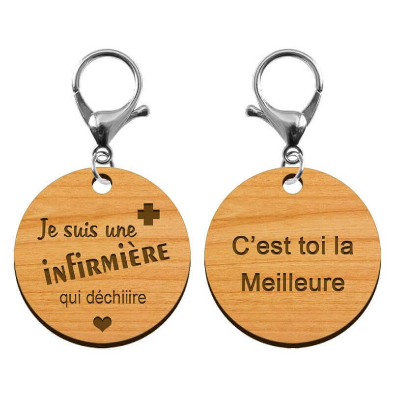 Porte-clé infirmière personnalisé en bois gravé mousqueton argenté