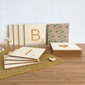 Lettre scrabble en bois avec adhésif au verso