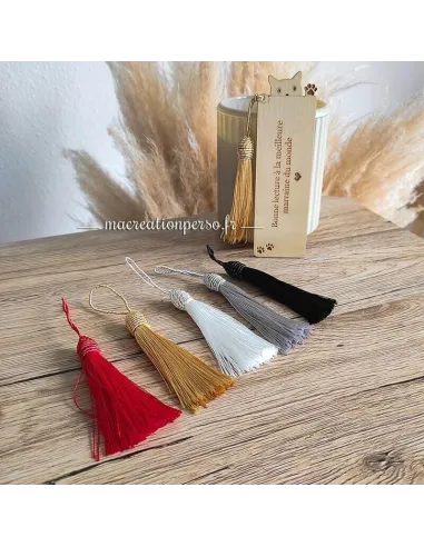 Chat marque page bois personnalisé avec pompom