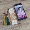 Photo marque page bois personnalisé enfant avec pompom