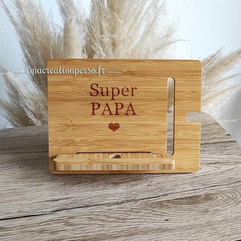 Support pour tablette bois bambou personnalisé sur pied gravé super papa cœur
