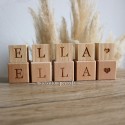 Cube lettre prénom alphabet bois personnalisé massif déco coeur gravé Ella