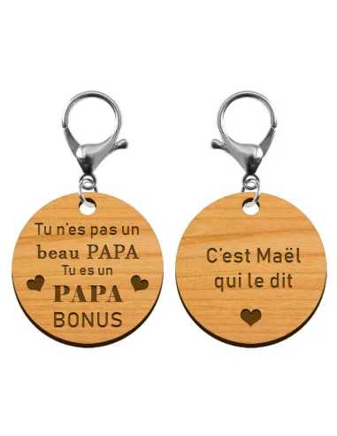 Deux faces recto et verso du porte-clé en bois Papa bonus 45 mm avec mousqueton argenté