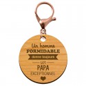 Porte-clé PAPA personnalisé  "Un homme formidable donne un PAPA exceptionnel" mousqueton rose