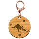 Porte-cléf personnalisé kangourou rond en bois 45 mm avec un mousqueton de couleur rose métallique