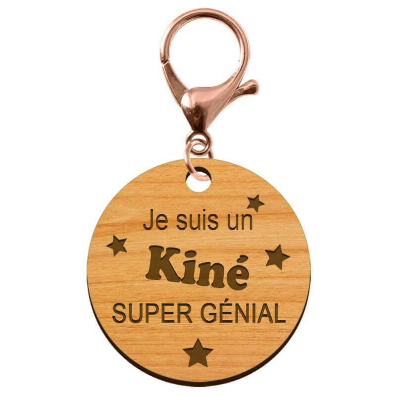 Porte-clé Kiné personnalisé en bois  "Je suis un Kiné super génial" mousqueton rose