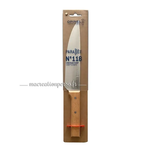 Couteau de chef Opinel personnalisé avec gravure, alliant savoir-faire français et élégance.