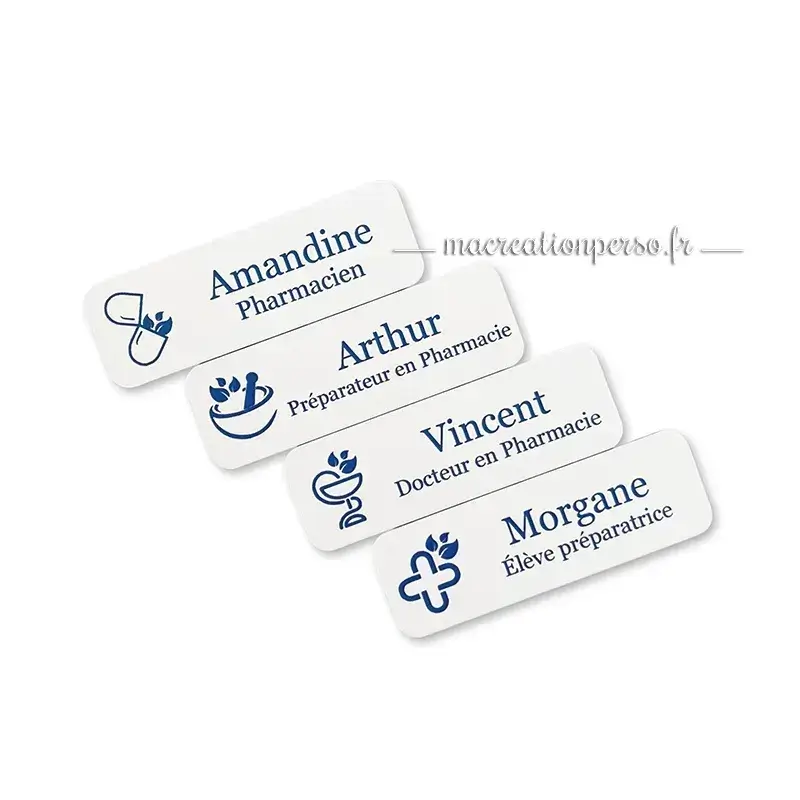 Modèles de badge préparatrice en pharmacie personnalisé avec prénom, exemples de designs utilisés en pharmacie