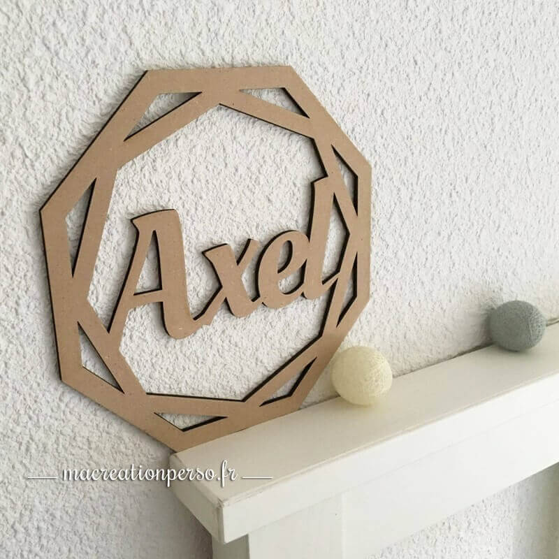 Décoration de porte prénom Axel en bois