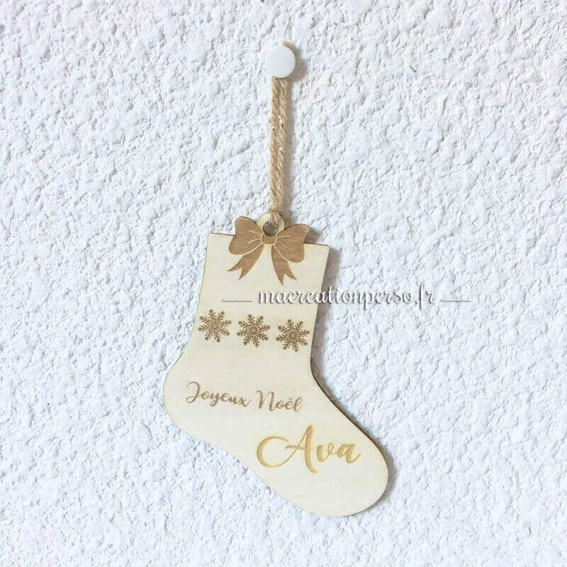 Déco botte de Noël personnalisée en bois clair prénom Ava