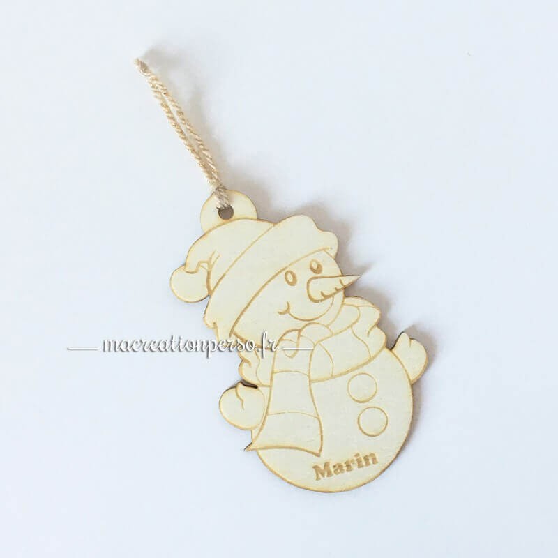 Décoration bonhomme de neige de noël à graver prénom Marin