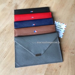 Porte papier en cuir véritable avec pièce ou carte porte bonheur personnalisée