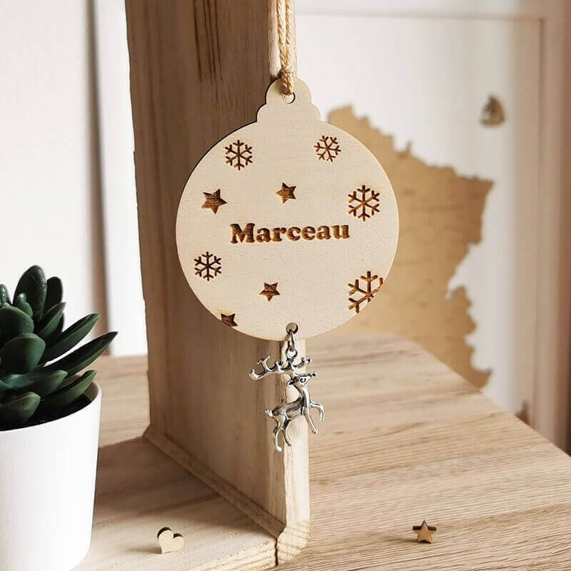 Boule de Noël personnalisée en bois breloque métal renne de Noël décoration