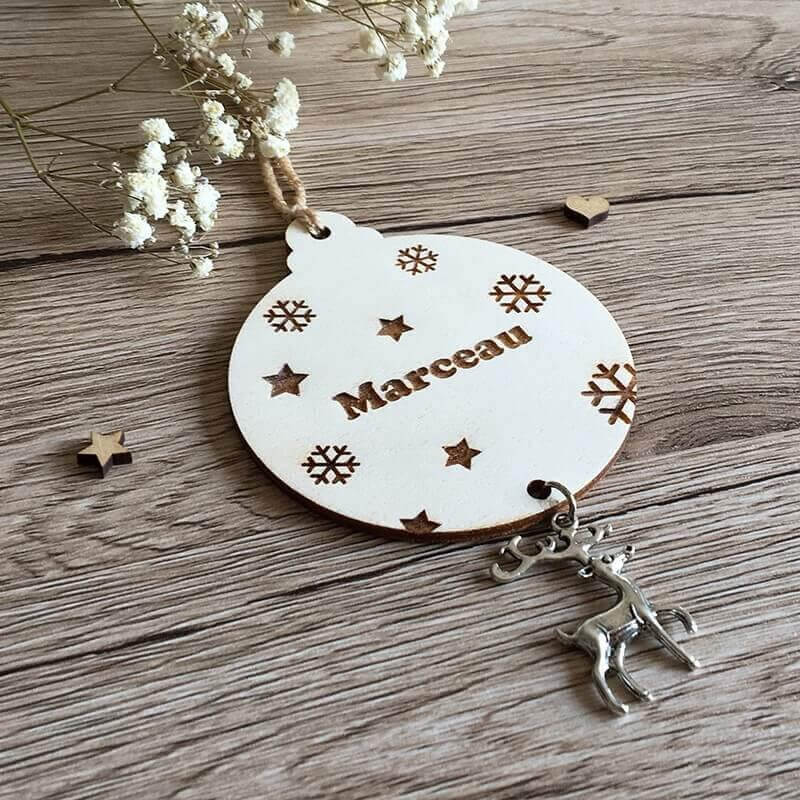 Boule de Noël en bois personnalisable avec Prénom - Breloque Renne de Noël 