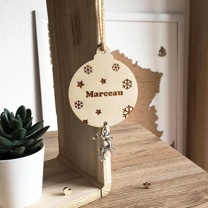 Boule de Noël artisanale personnalisée Prénom Breloque Renne de Noël