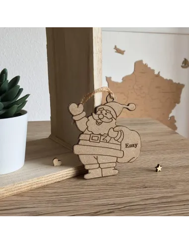 Père Noël gravé en bois pour suspendre