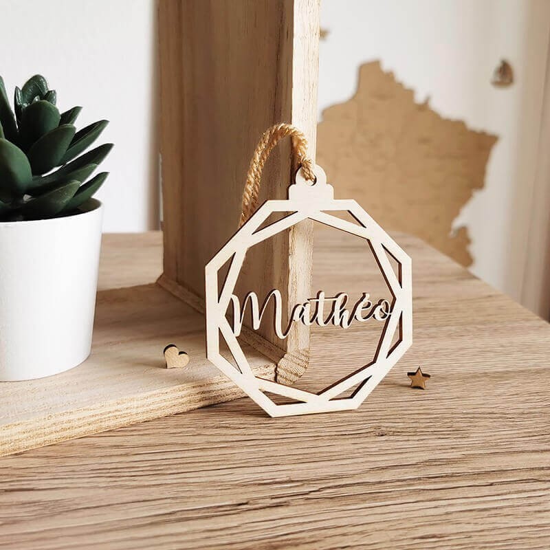 Boule de Noël originale personnalisée octogonale en bois