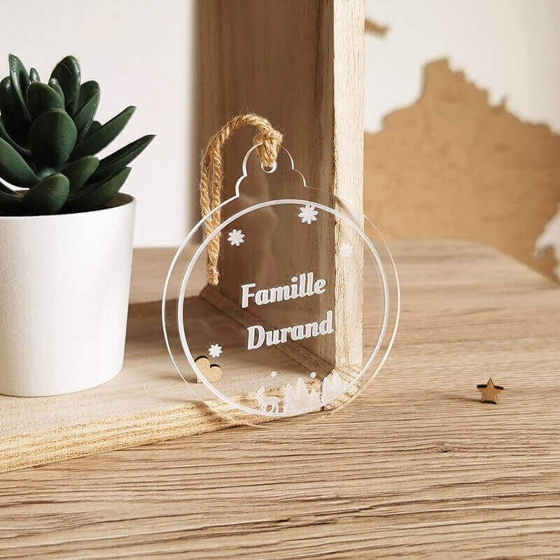 Boule de noël personnalisée famille design transparent