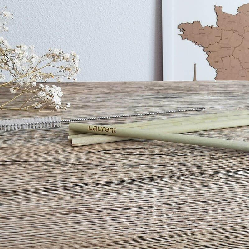 Paille bambou gravée avec goupillon de nettoyage