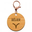 Porte clé bois gravé signe astrologique Bélier mousqueton rose