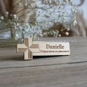 Badge pour préparateur en pharmacie en bois clair avec prénom