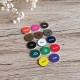 Quatorze couleurs du badge acrylique