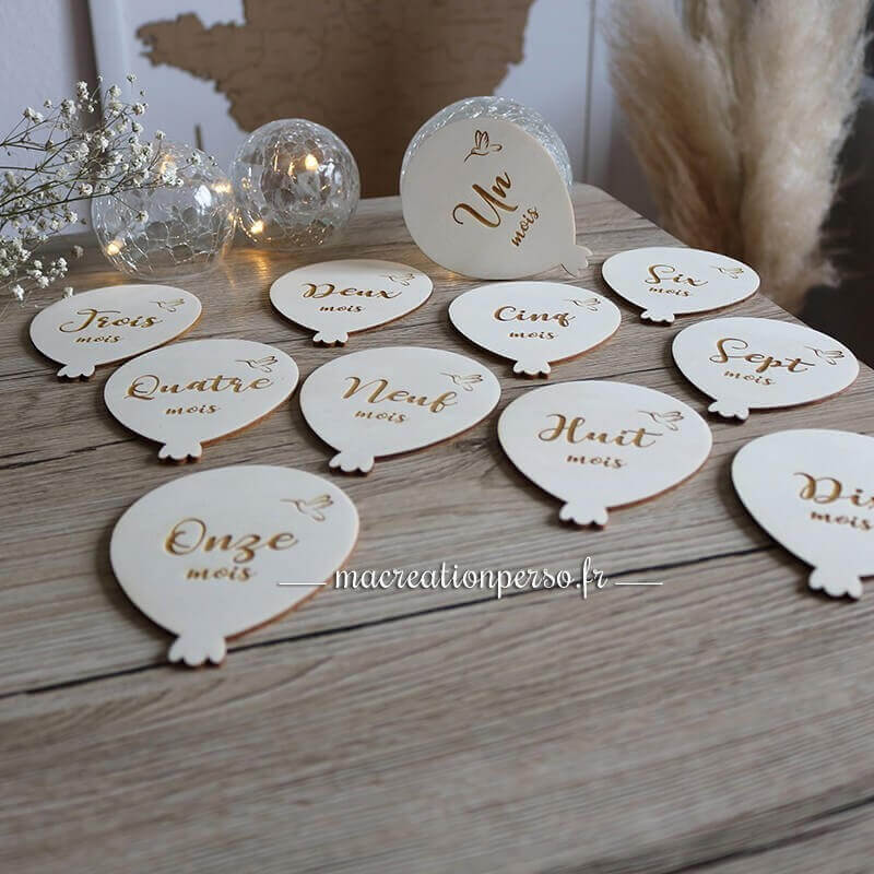 Cartes étapes ballon et colibri personnalisées en bois 