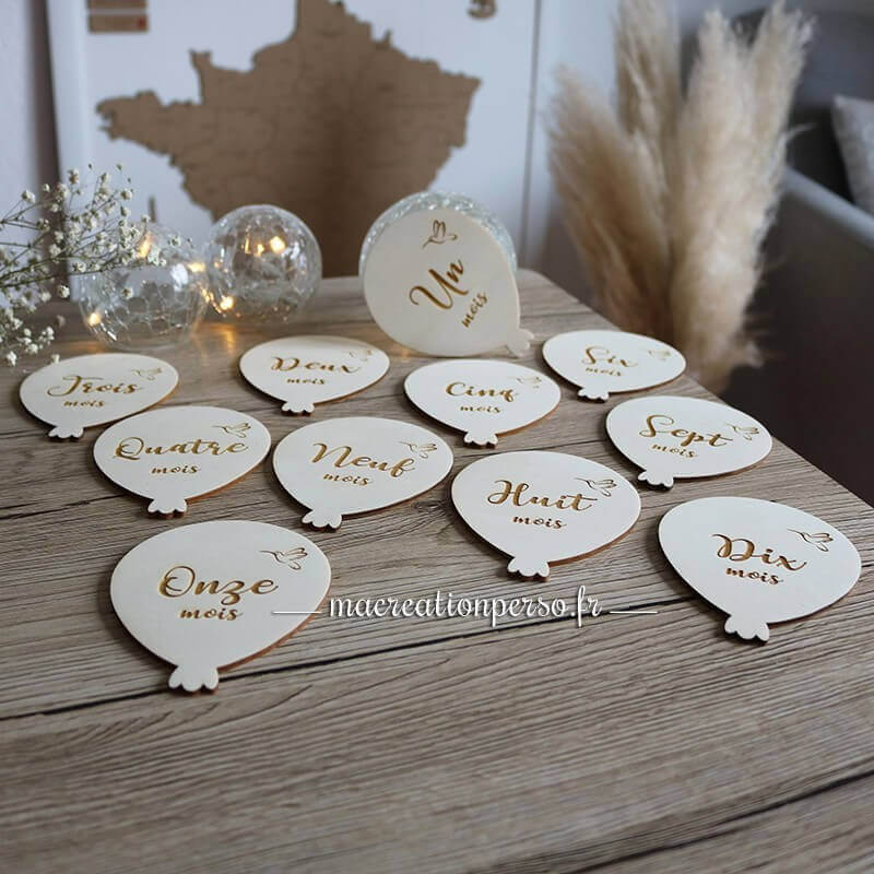 Ensemble de cartes étapes en bois