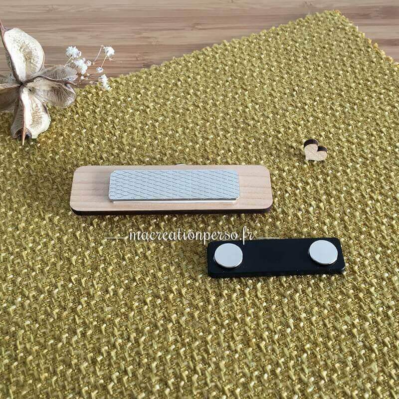 Attache magnétique pour badge en bois dentaire