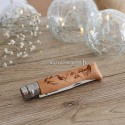Couteau opinel fermé avec manche gravé sur le thème rando