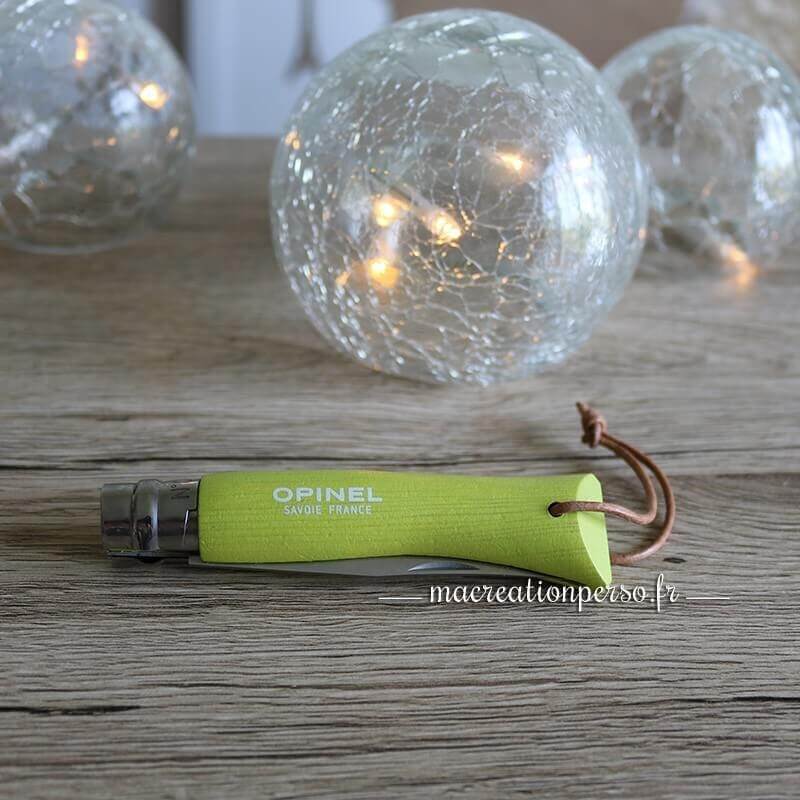 Couteau fermé Opinel inox baroudeur n°7 vert anis