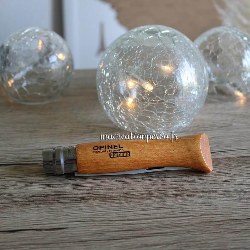 Couteau Opinel Carbone fermé numéro 9