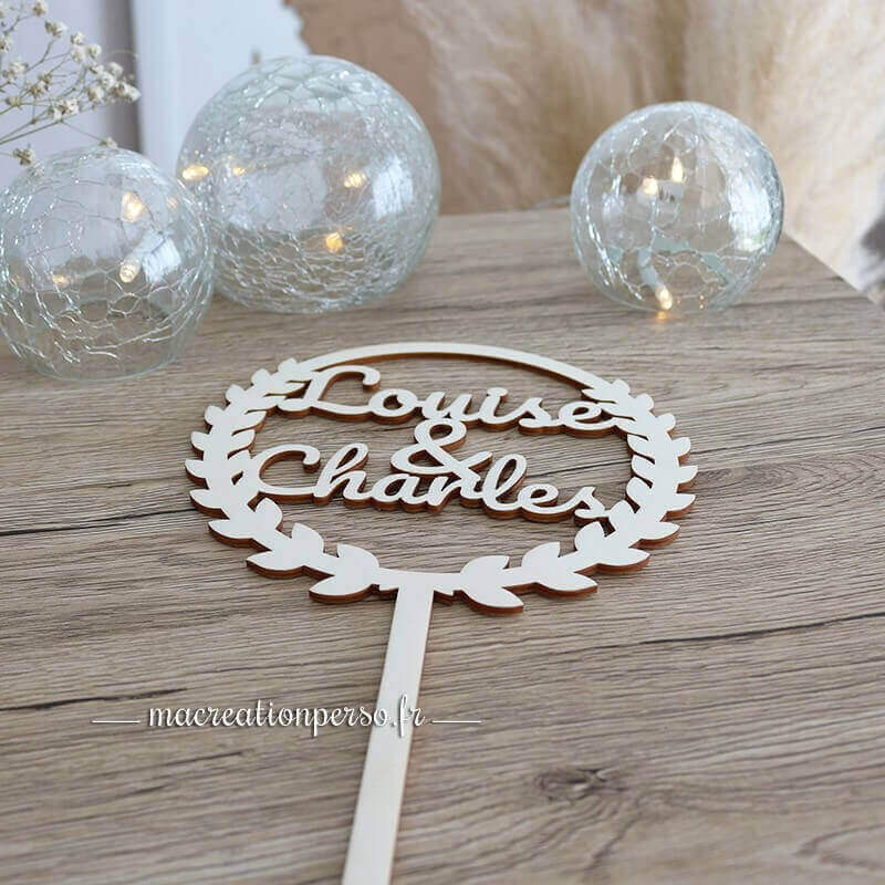 Cake topper en bois clair Louise & Charles
