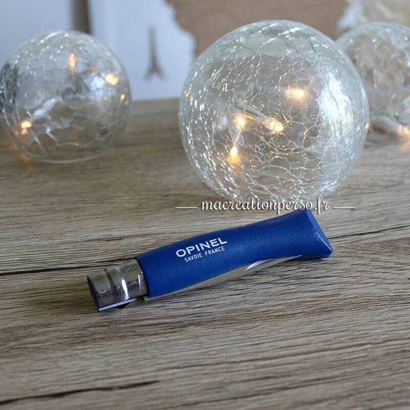 Mon premier Opinel bleu fermé