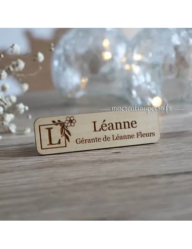 Badge aimanté en bois à personnaliser avec logo