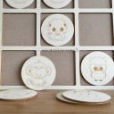 Zoom sur le jeu de mémoire en bois à personnaliser