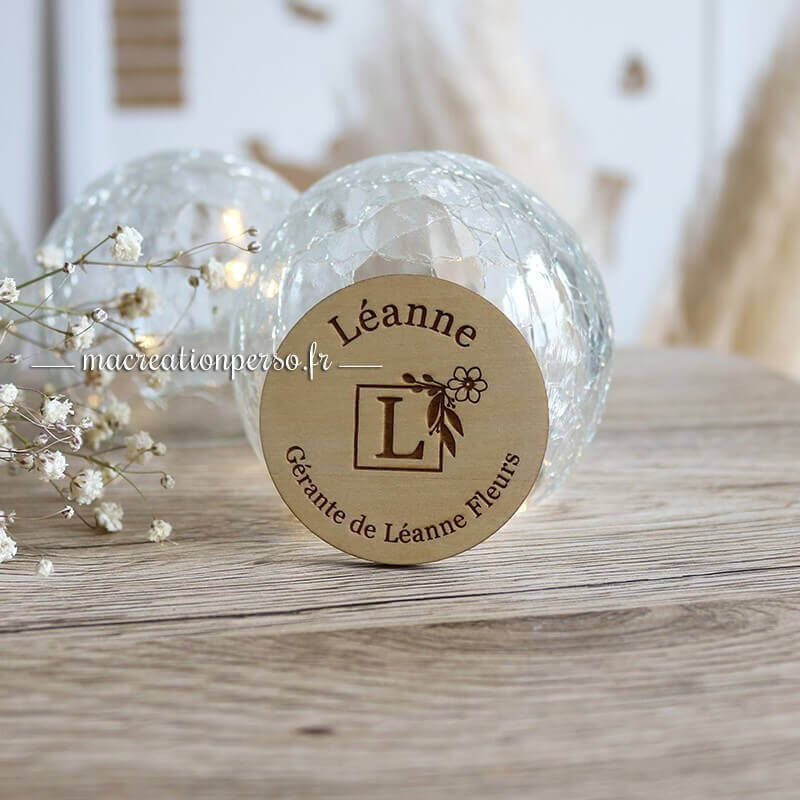 Badge rond personnalisé Léanne fleurs