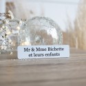 Plaque gravées blanche avec écriture noire sur 2 lignes