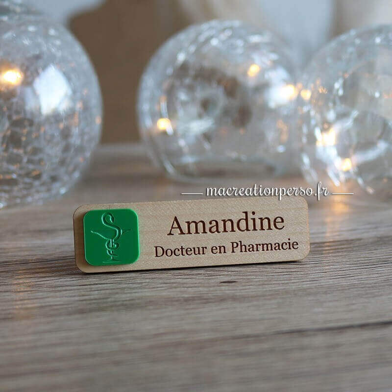 Badge avec pictogramme vert coupe d'Hygie