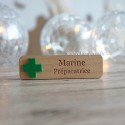 Badge personnalisé original avec sa croix verte