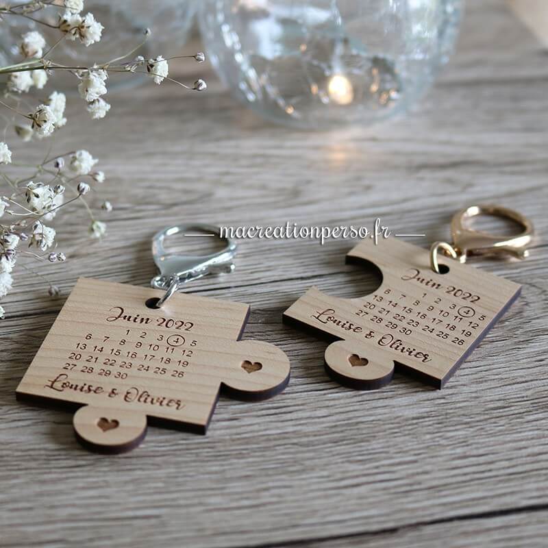 Porte-clés en bois 2 pièces de puzzle par 3,50 €