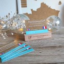 Bloc support en bois gravé avec carte de visite
