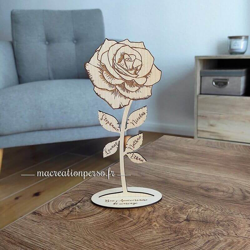 Rose éternelle personnalisé en bois avec Prénoms Stéphanie, Nicolas, Louanne, Nathan et Ethan