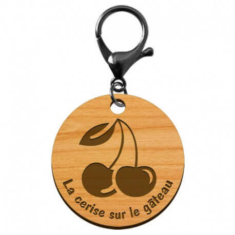 Porte-clé CERISE en bois "La cerise sur le gâteau" personnalisé mousqueton noir