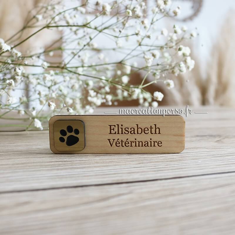 Badge métier vétérinaire en bois à personnaliser - macreationperso