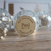 Badge mariage rond en bois personnalisé avec Prénom Paul et date