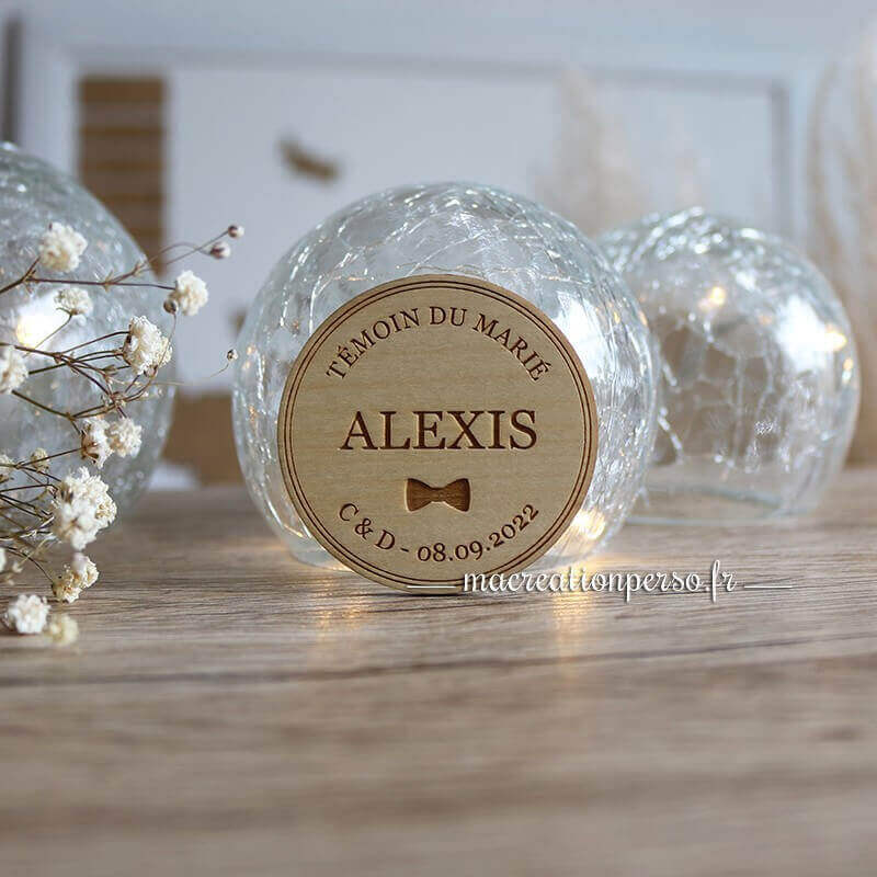 Badge mariage pour témoin du marié personalisé Alexis noeud papillon