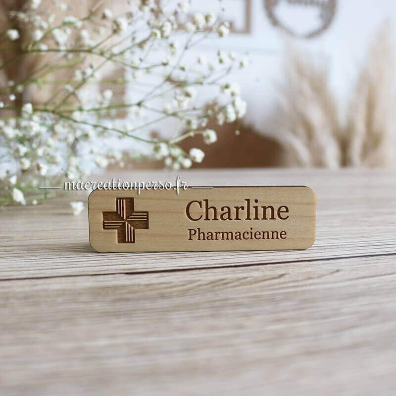 Badge personnalisé  rectangle en bois